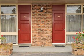 The Peninsula Motor Inn