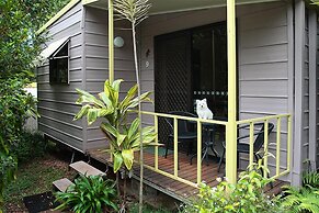 Mapleton Cabins & Caravan Park