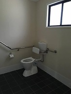 Mapleton Cabins & Caravan Park