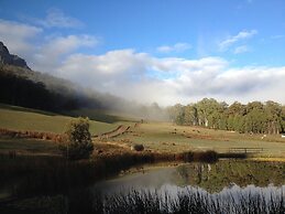 Silver Ridge Retreat