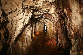 Silver Ridge Retreat