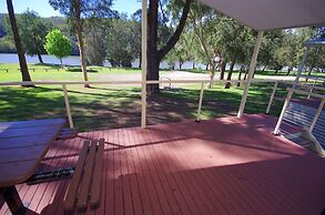 Del Rio Riverside Resort