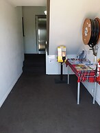 Hampton Court Apartments