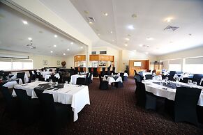 Emerald Explorers Inn