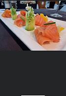 Emerald Explorers Inn