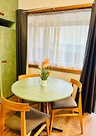 Downs Motel