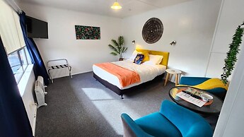 U Studios Masterton