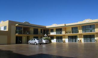 Deco City Motor Lodge