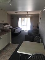 Deco City Motor Lodge