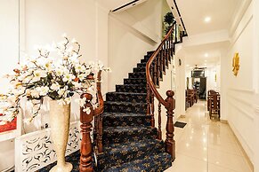 Wild Lotus Hotel & Travel 2