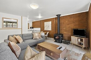 Split Point Cottages