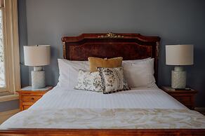 Grande Vue Private Hotel