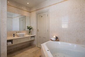 Grande Vue Private Hotel
