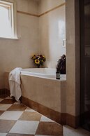 Grande Vue Private Hotel