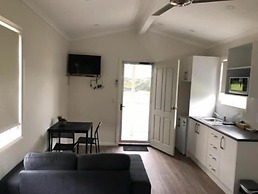 Batemans Bay Holiday Park - Hostel