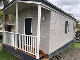 Batemans Bay Holiday Park - Hostel