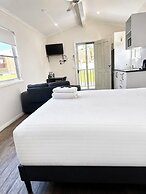 Batemans Bay Holiday Park - Hostel