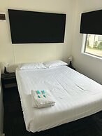 Batemans Bay Holiday Park - Hostel