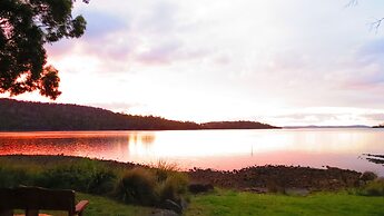 Four Seasons Waterfront Villas