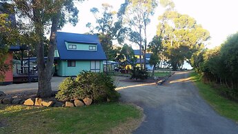 Four Seasons Waterfront Villas