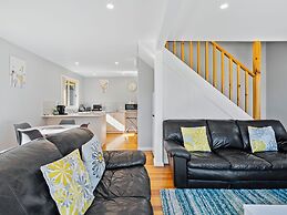 Four Seasons Waterfront Villas