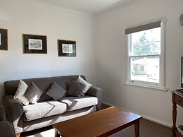 Giants Table and Cottages