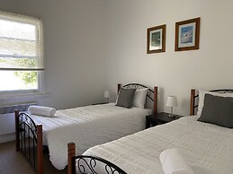 Giants Table and Cottages