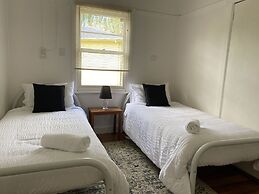 Giants Table and Cottages