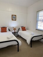 Giants Table and Cottages