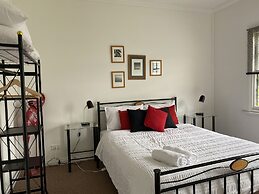 Giants Table and Cottages