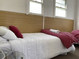 Giants Table and Cottages