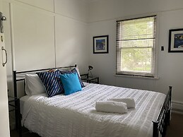 Giants Table and Cottages