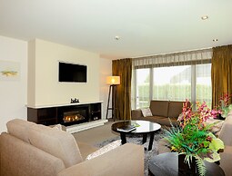 Village Lake Apartments