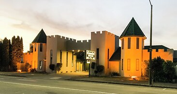 Camelot Motor Lodge