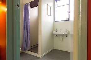 Sequoia Lodge & Backpackers