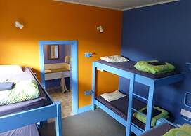 Sequoia Lodge & Backpackers