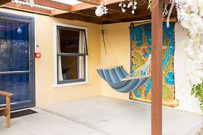 Sequoia Lodge & Backpackers