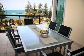 Proximity Waterfront Apartments