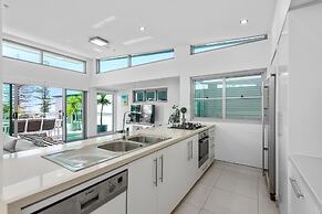 Proximity Waterfront Apartments