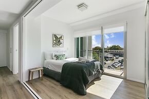 Proximity Waterfront Apartments