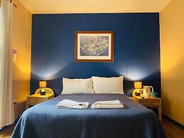 Boardrider Backpacker & Budget Motel