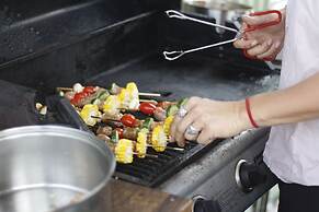 Boardrider Backpacker & Budget Motel