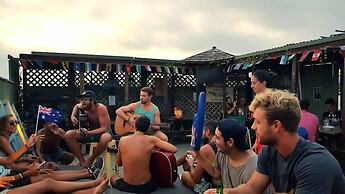 Boardrider Backpacker & Budget Motel