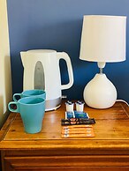 Boardrider Backpacker & Budget Motel