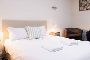 High Street Motel