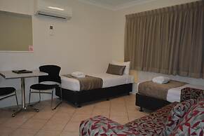 Rocky Gardens Motor Inn