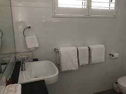 Rocky Gardens Motor Inn