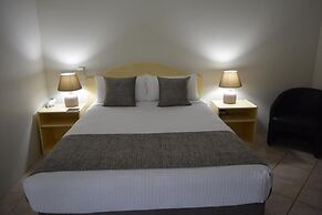 Rocky Gardens Motor Inn