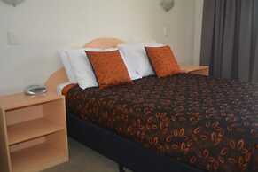 Rocky Gardens Motor Inn