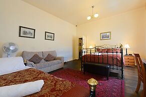 Edinburgh Gallery Bed & Breakfast